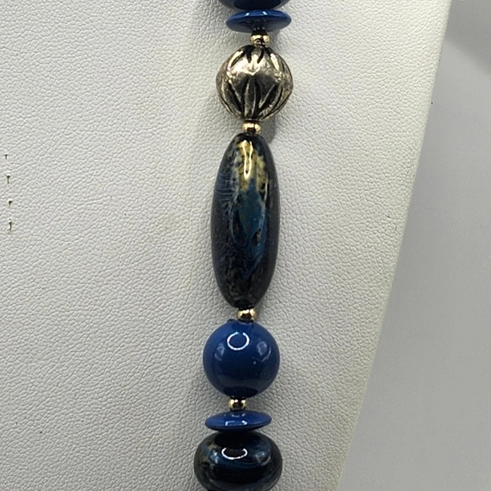 Vintage Blue‎ Beaded Necklace Gold Tone Accents Marbled Oval Beads Boho Style